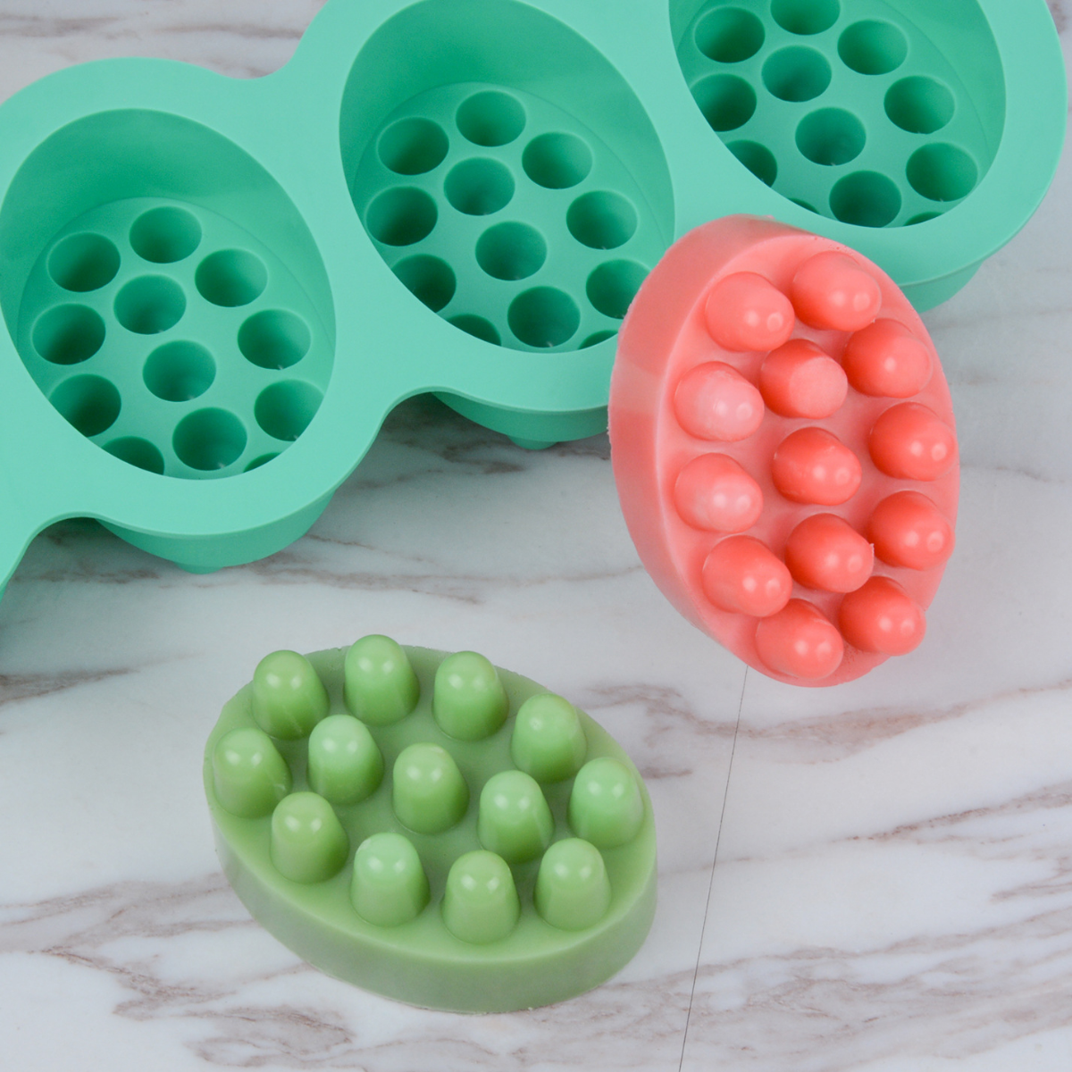 4 Hole Oval Massage Soap Silic - Soap Making Gifts のレビューと価格